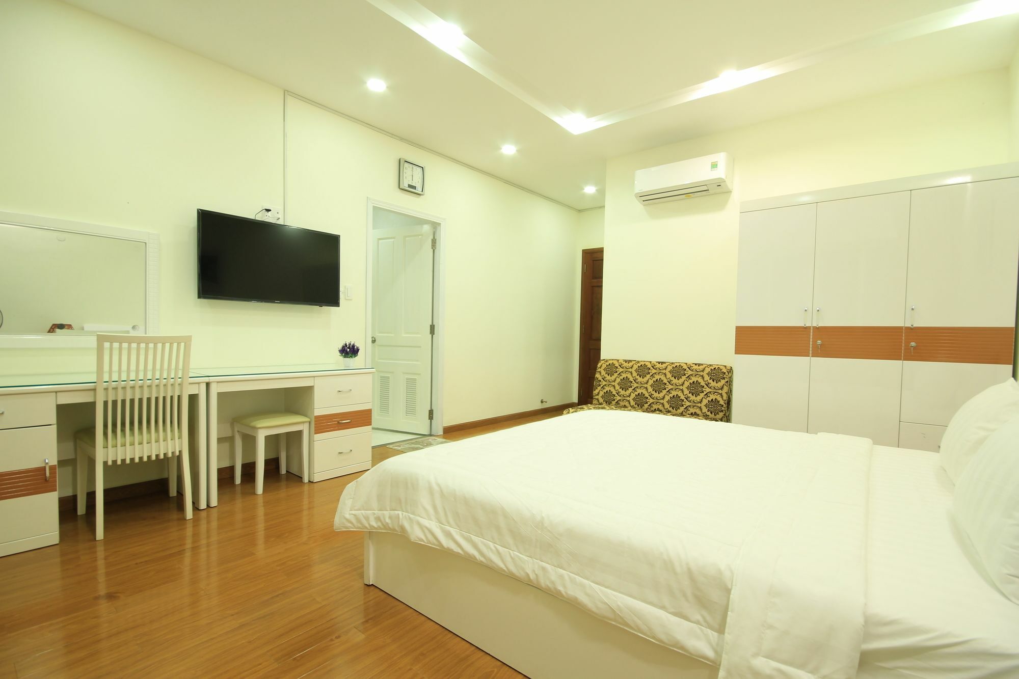 Smiley Apartment 15 Ho Şi Min Dış mekan fotoğraf