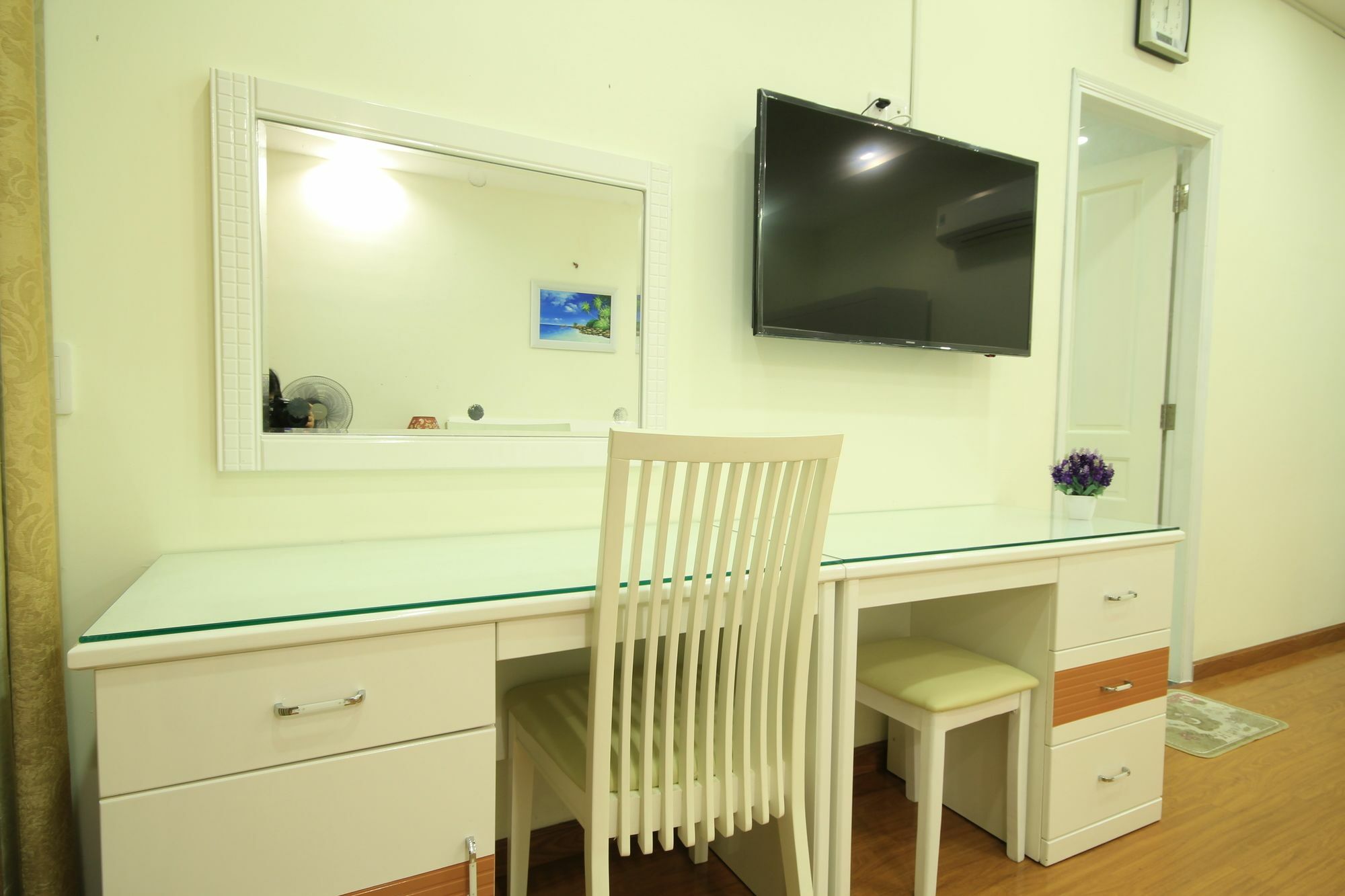 Smiley Apartment 15 Ho Şi Min Dış mekan fotoğraf